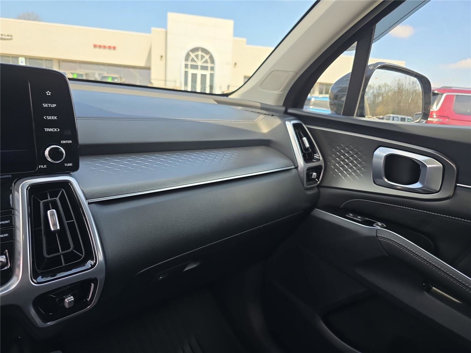 Used 2023 Kia Sorento SX FWD image 23