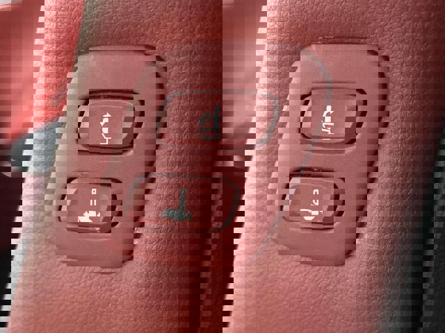 Used 2023 Genesis GV70 2.5T w/ Sport Prestige Package image 25