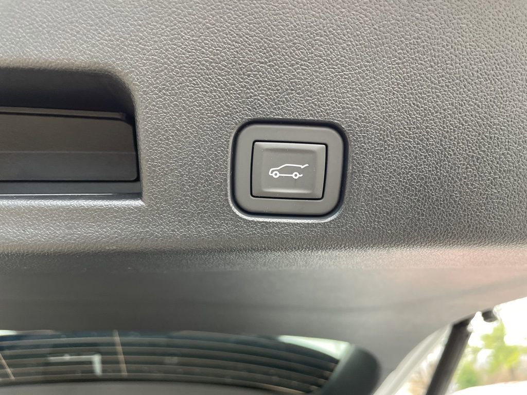 New 2026 Chevrolet Traverse LT w/ Driver Confidence Package image 50