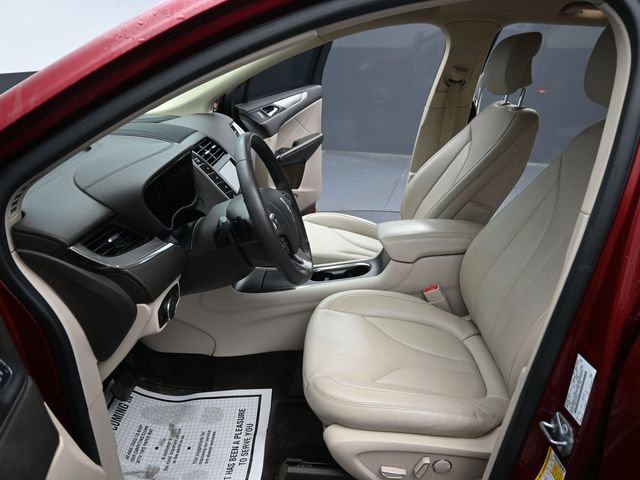 Used 2017 Lincoln MKC Premiere image 15