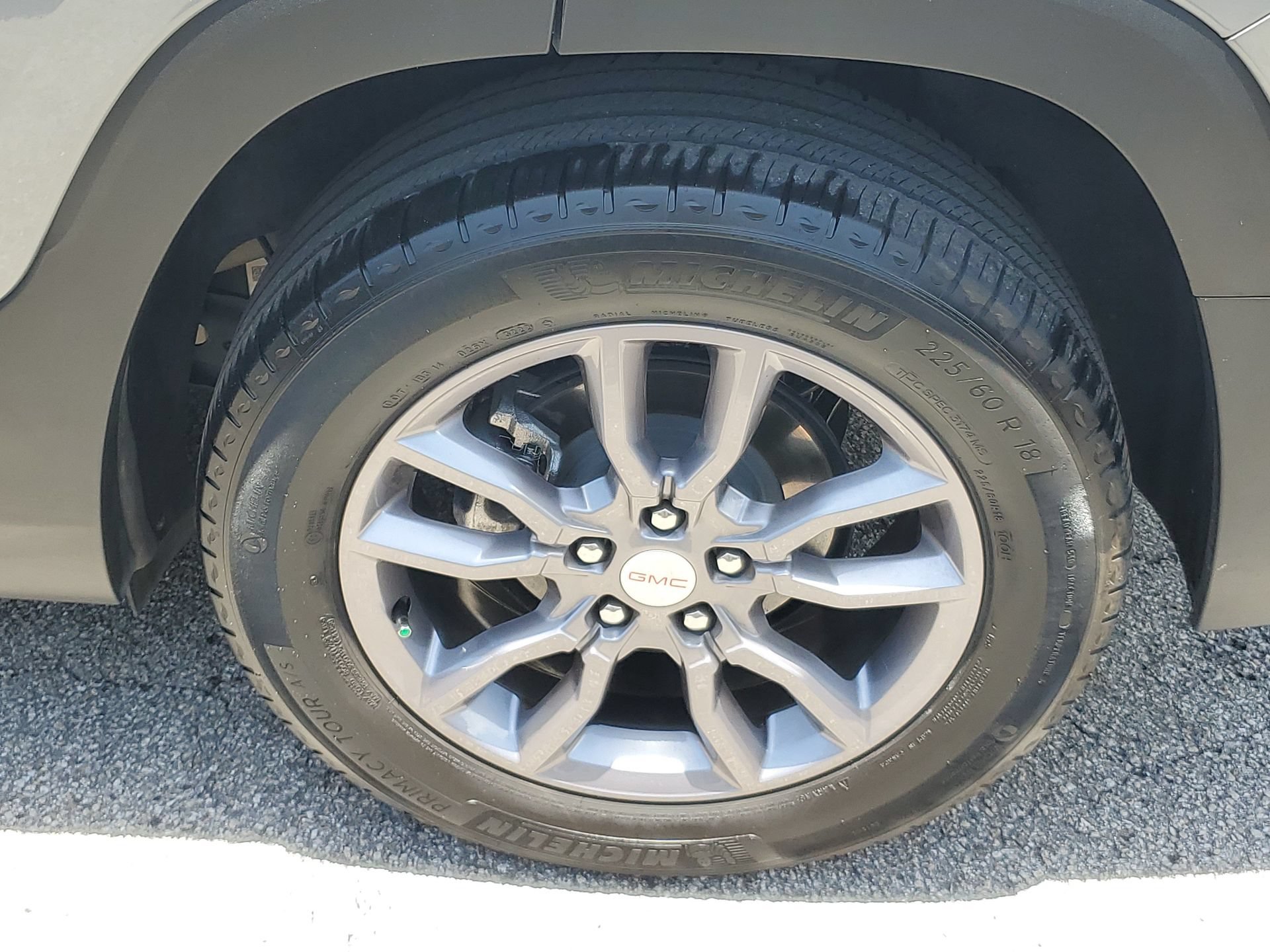 Used 2023 GMC Terrain SLT w/ LPO, Floor Liner Package FWD image 5