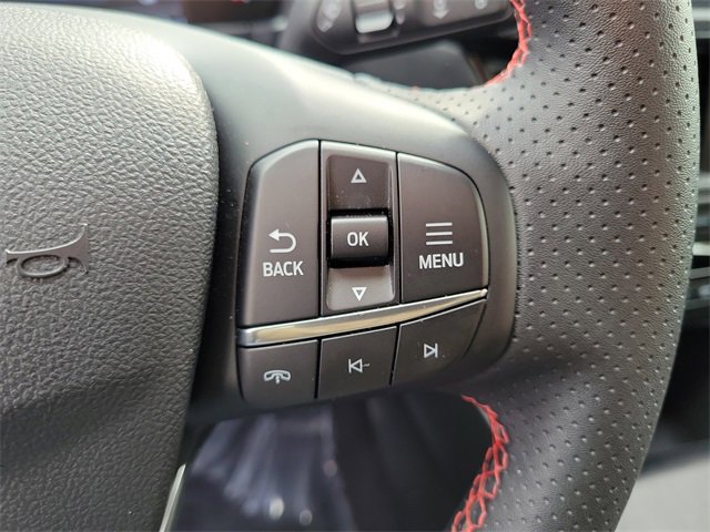 Used 2025 Ford Escape ST-Line w/ Equipment Group 301A image 6