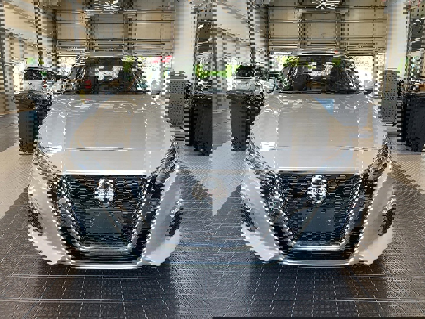 Used 2022 Nissan Altima 2.5 SV image 3