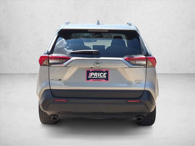 Used 2022 Toyota RAV4 XLE Premium AWD/4WD image 6