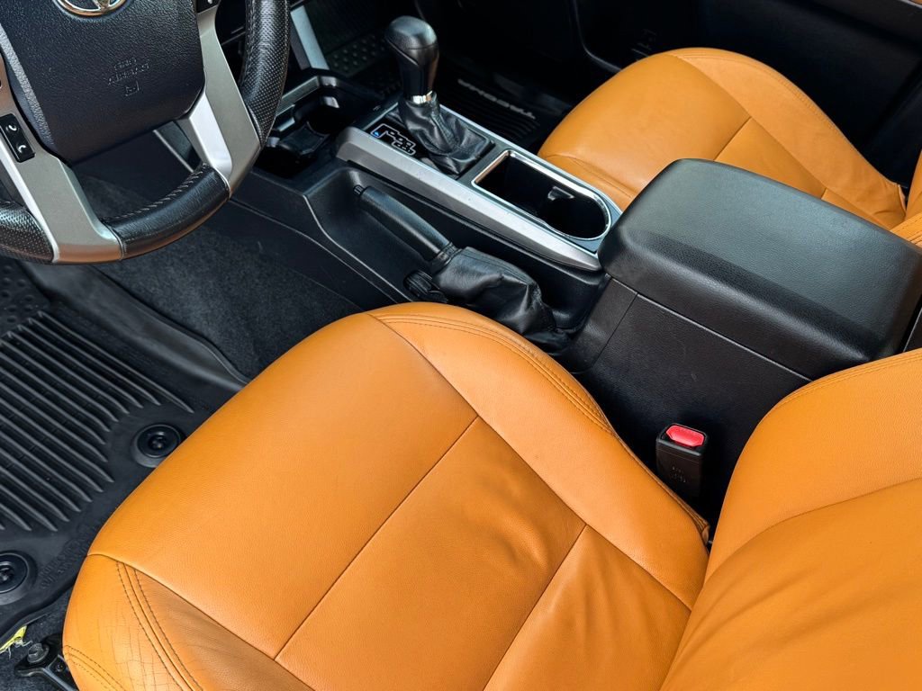 Used 2016 Toyota Tacoma SR5 w/ Towing Package image 6