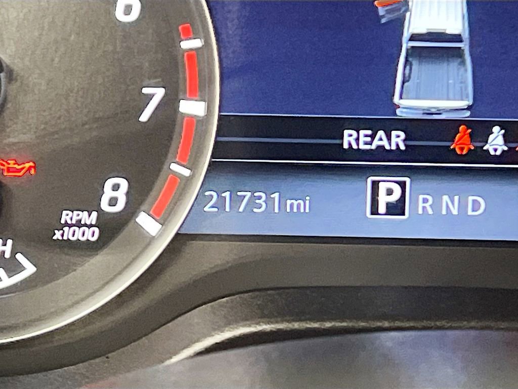 Used 2024 Nissan Titan Platinum Reserve w/ Moonroof Package image 12