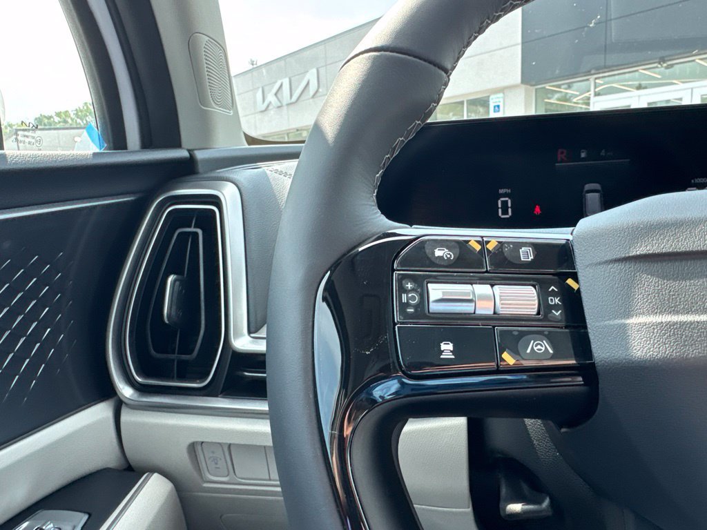 New 2026 Kia Sorento S w/ S Panoramic Sunroof Package FWD image 17
