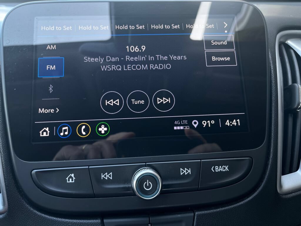 Used 2024 Chevrolet Malibu RS FWD image 16