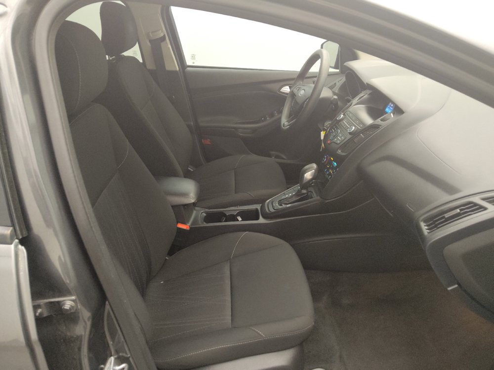 Used 2018 Ford Focus SE w/ Interior Protection Package FWD image 21