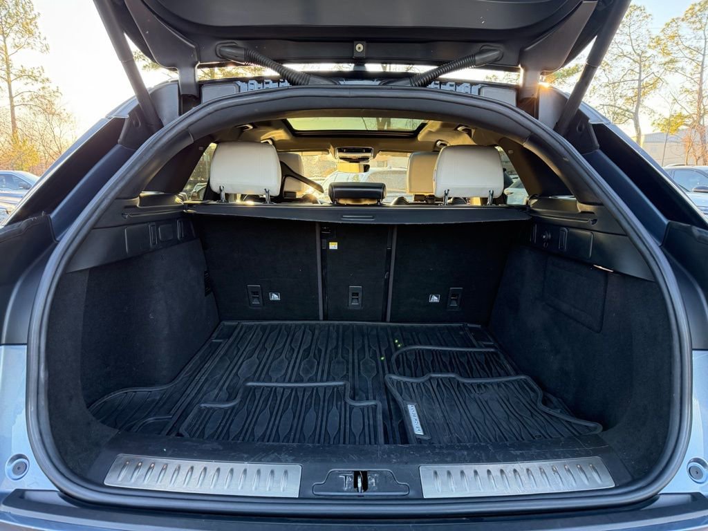 Used 2020 Land Rover Range Rover Velar R-Dynamic HSE image 7