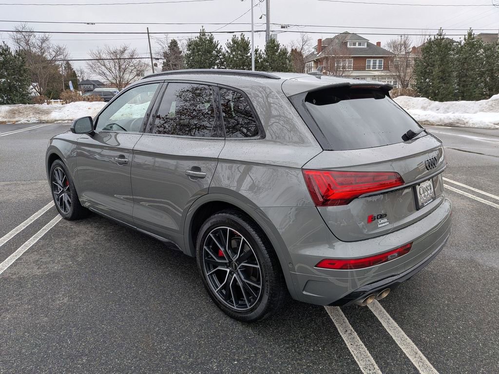 Used 2024 Audi SQ5 Prestige w/ Prestige Package image 5