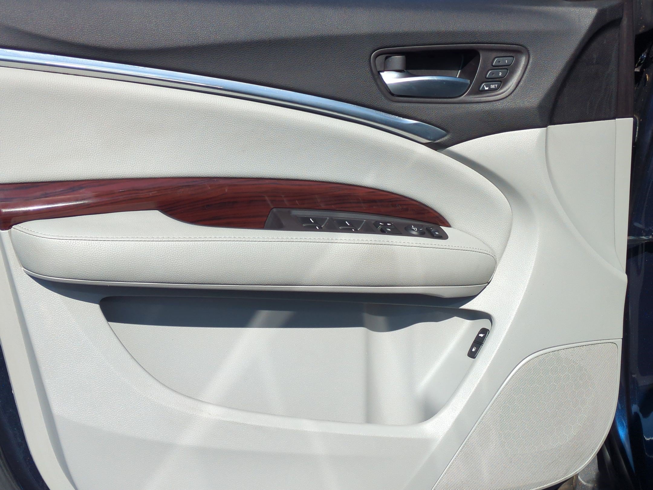 Used 2014 Acura MDX w/ Technology Package AWD/4WD image 14
