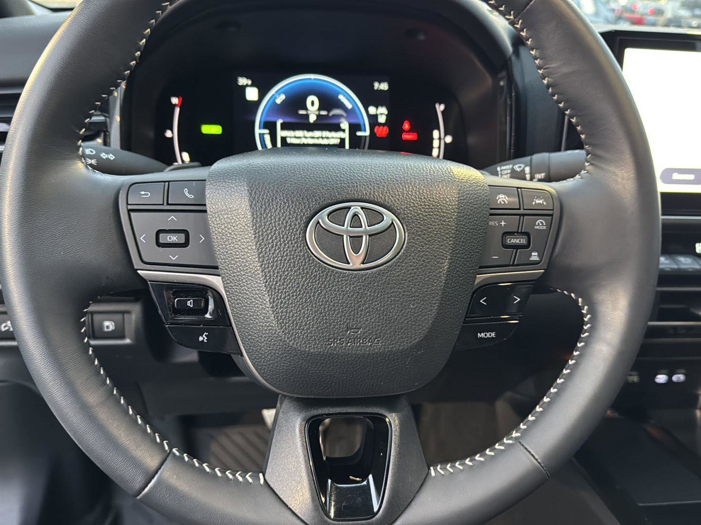 Certified 2025 Toyota Camry SE image 17