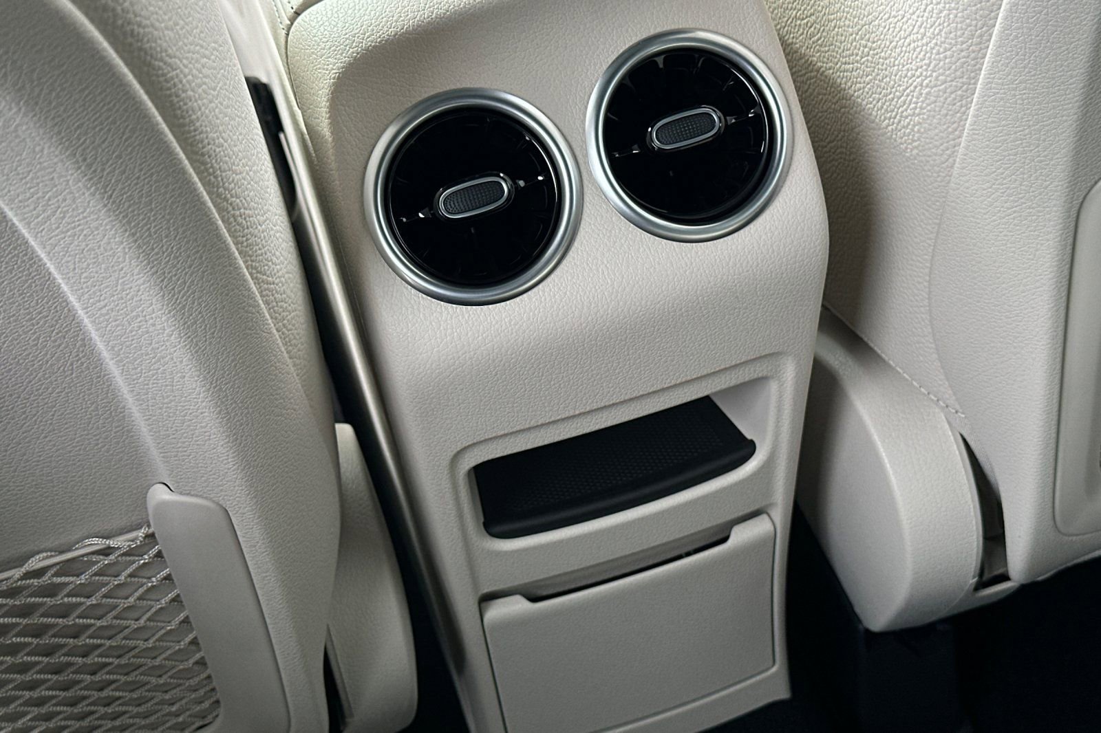 New 2026 Mercedes-Benz GLB 250 image 23