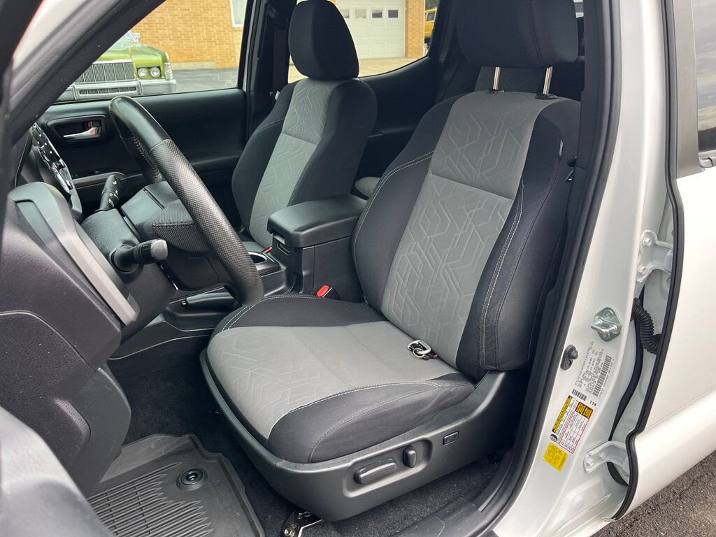 Used 2022 Toyota Tacoma 4x4 Double Cab image 22