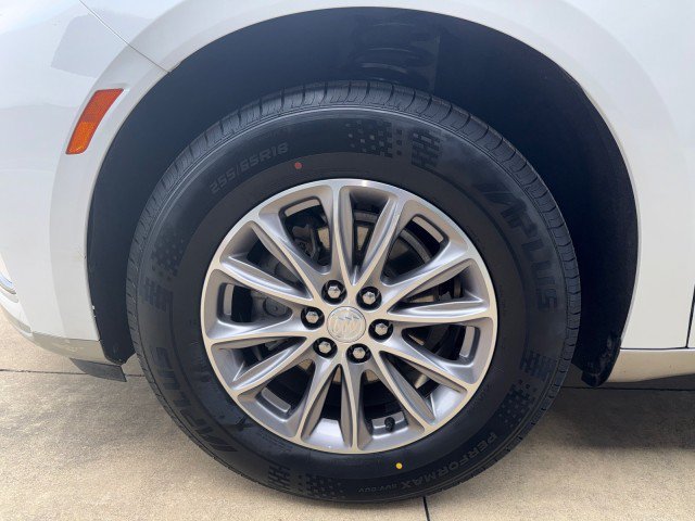 Used 2022 Buick Enclave Premium FWD image 15