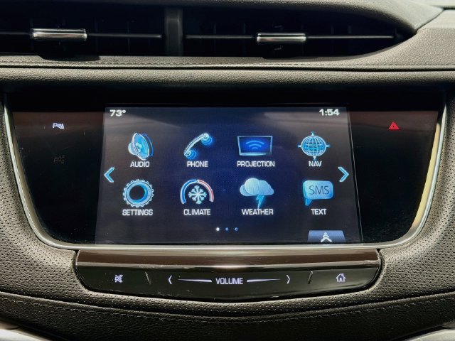 Certified 2018 Cadillac XT5 Premium Luxury FWD image 13