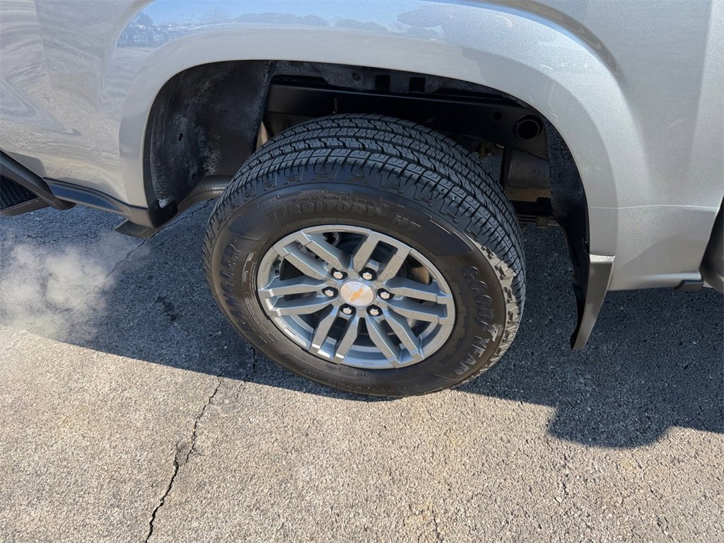 Used 2024 Chevrolet Colorado LT w/ LT Convenience Package II image 29