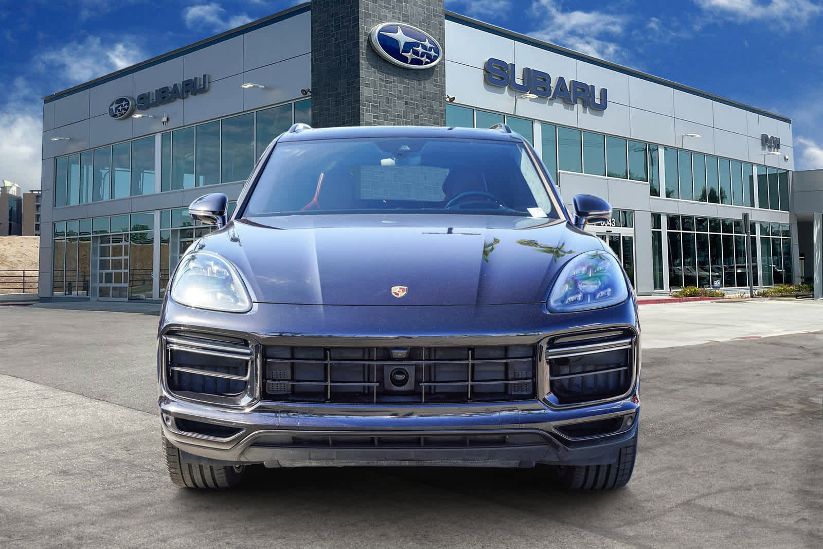 Used 2020 Porsche Cayenne Turbo image 2