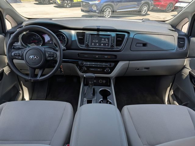 Used 2019 Kia Sedona LX FWD image 17