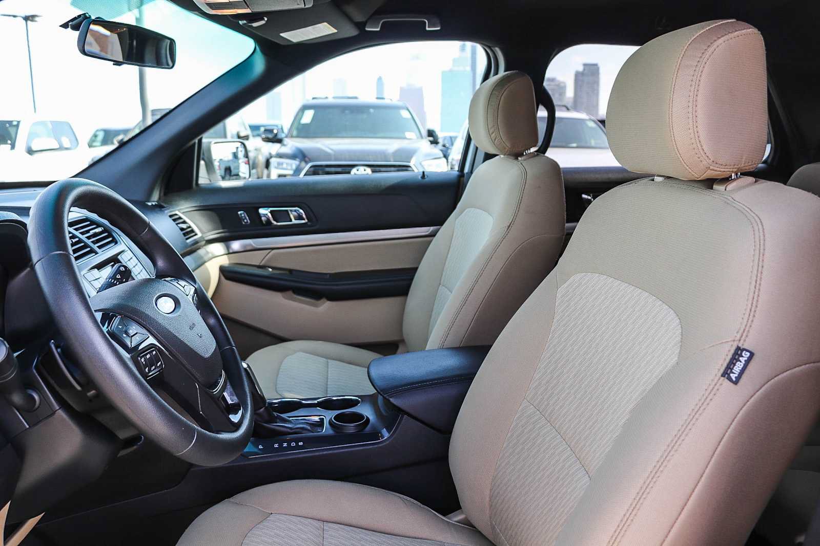 Used 2017 Ford Explorer FWD image 16