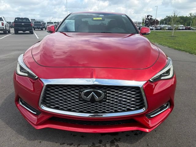 Used 2018 INFINITI Q60 Red Sport 400 w/ Pro Active Package AWD/4WD image 3