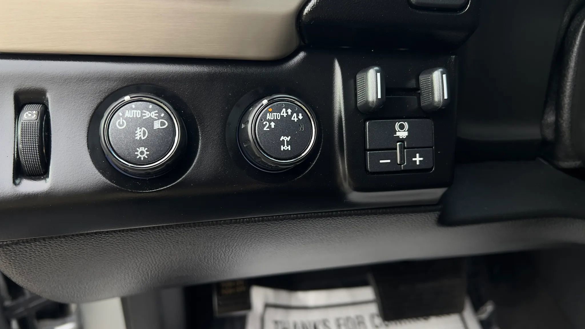 Used 2020 GMC Yukon XL Denali w/ Open Road Package image 25