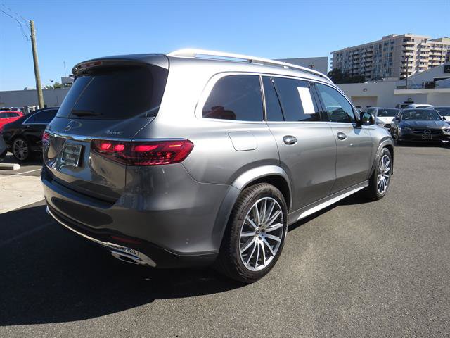 Used 2025 Mercedes-Benz GLS 450 4MATIC image 4