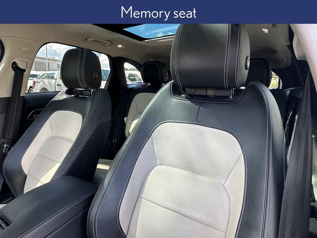 Used 2020 Jaguar F-PACE R-Sport image 7