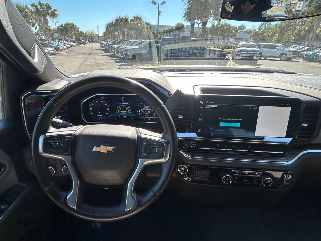 Used 2024 Chevrolet Silverado 3500 LT image 15