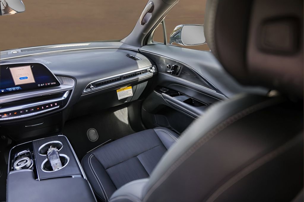 Certified 2024 Cadillac Lyriq Sport image 27