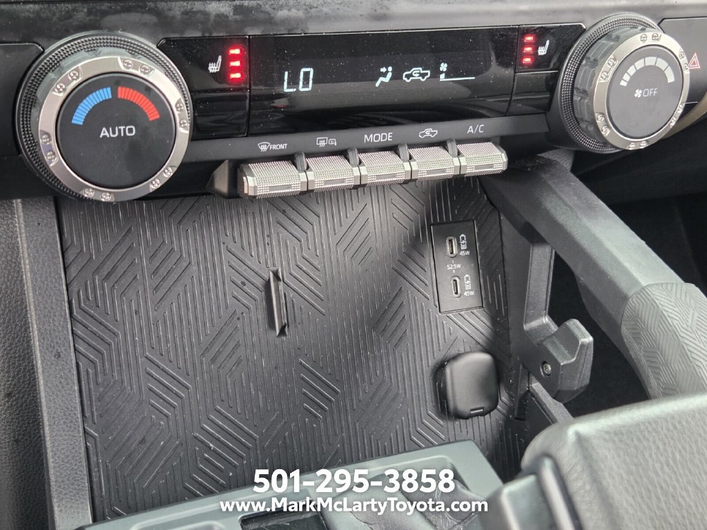 Used 2025 Toyota Tacoma TRD Off-Road AWD/4WD image 19