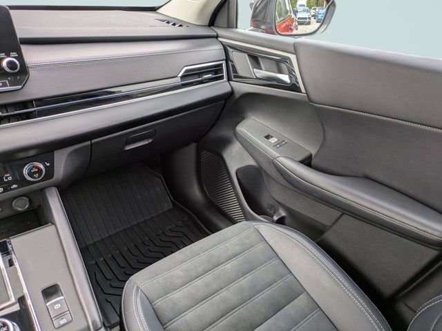 Used 2024 Mitsubishi Outlander SE image 19