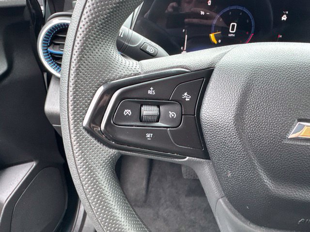 Used 2025 Chevrolet Trax LT FWD image 15