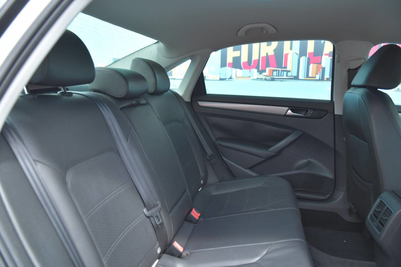 Used 2014 Volkswagen Passat 1.8T SE image 37