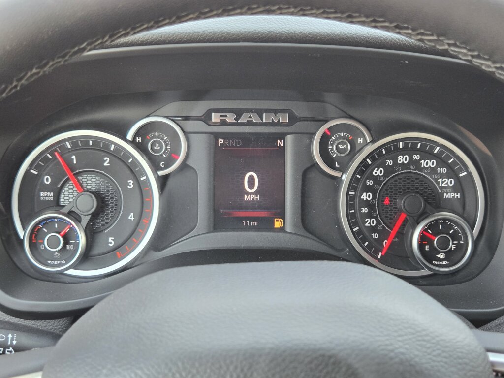 New 2026 RAM 3500 Big Horn AWD/4WD image 17