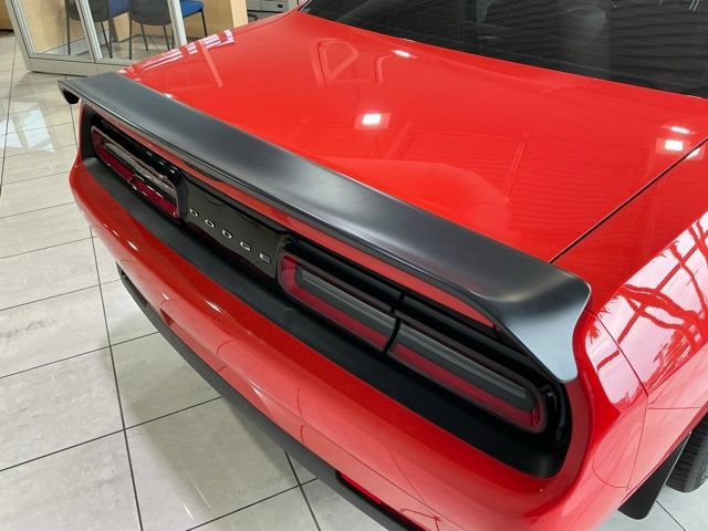 Used 2021 Dodge Challenger SRT Hellcat w/ Plus Package RWD image 6