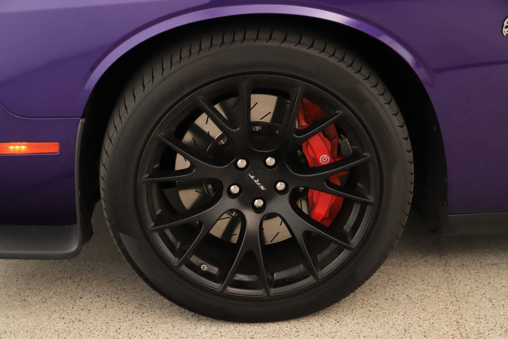 Used 2016 Dodge Challenger SRT Hellcat RWD image 30