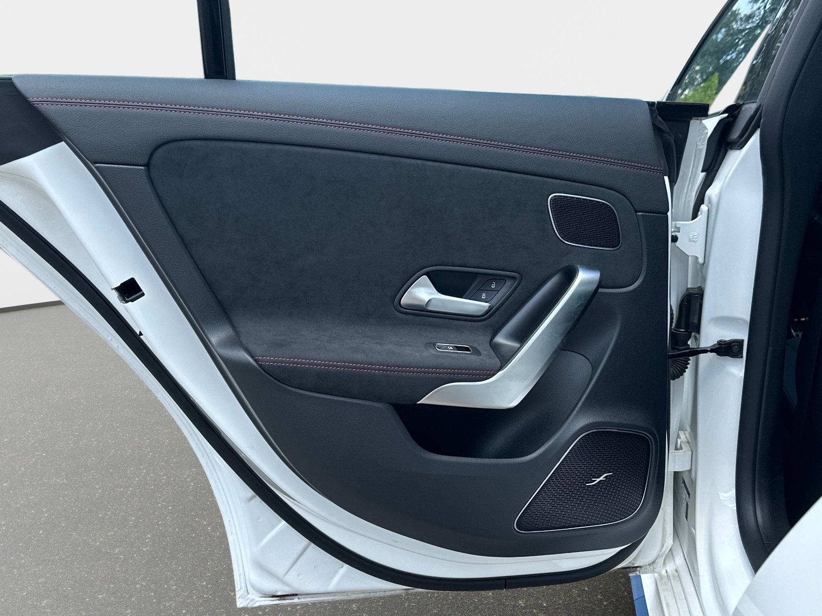 Certified 2024 Mercedes-Benz CLA 35 AMG 4MATIC image 11