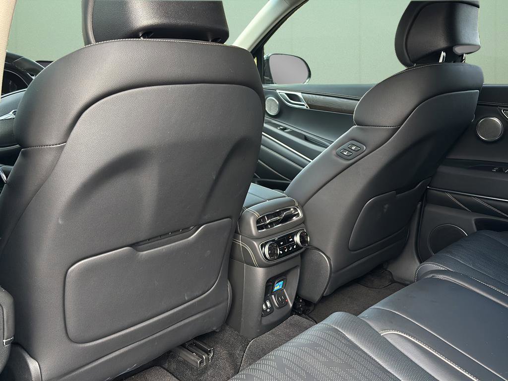 Used 2024 Genesis GV80 3.5T w/ Advanced Package image 22