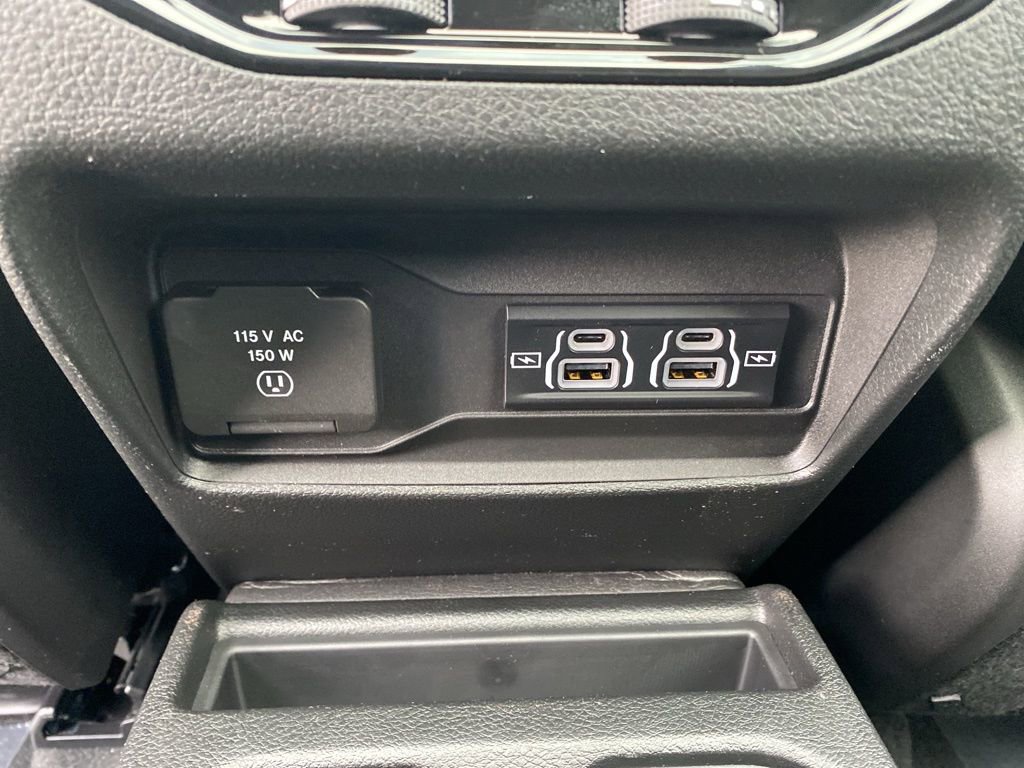 New 2025 Jeep Grand Cherokee L Limited w/ Black Appearance Package image 24