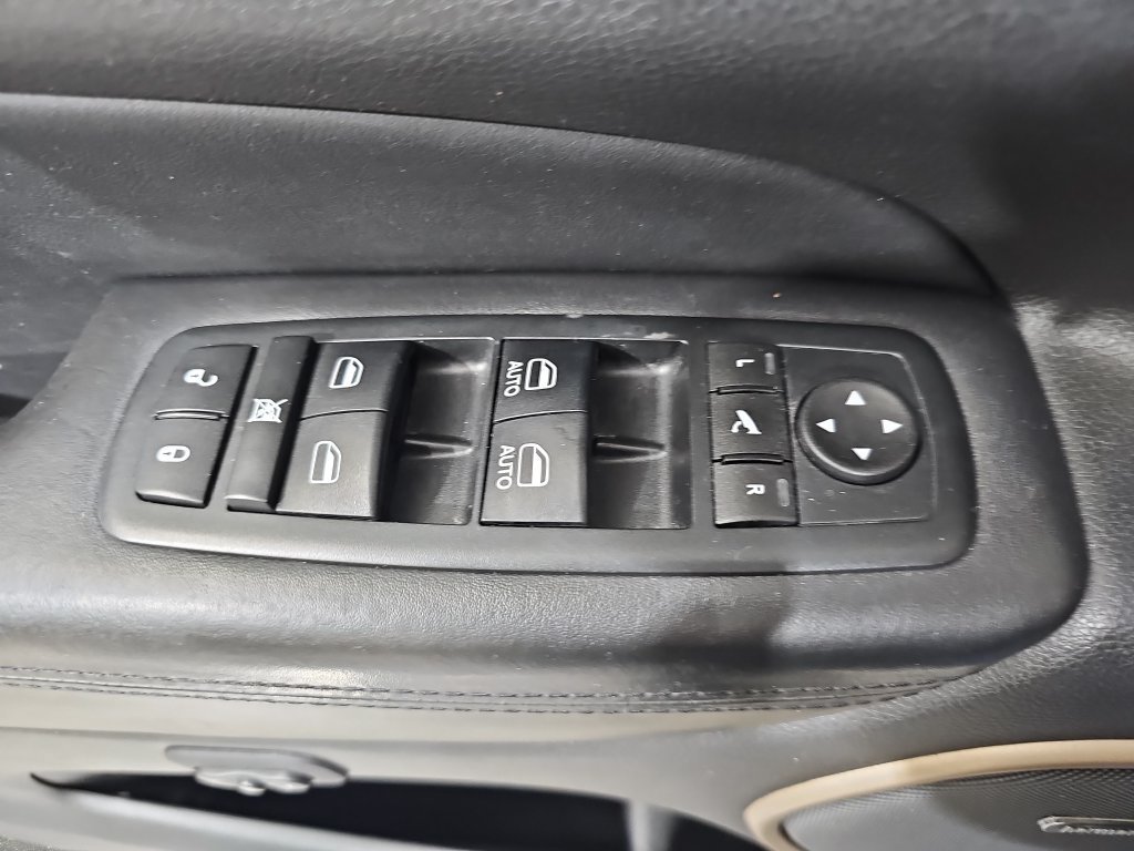 Used 2015 Jeep Grand Cherokee Summit w/ Platinum Series Group AWD/4WD image 30