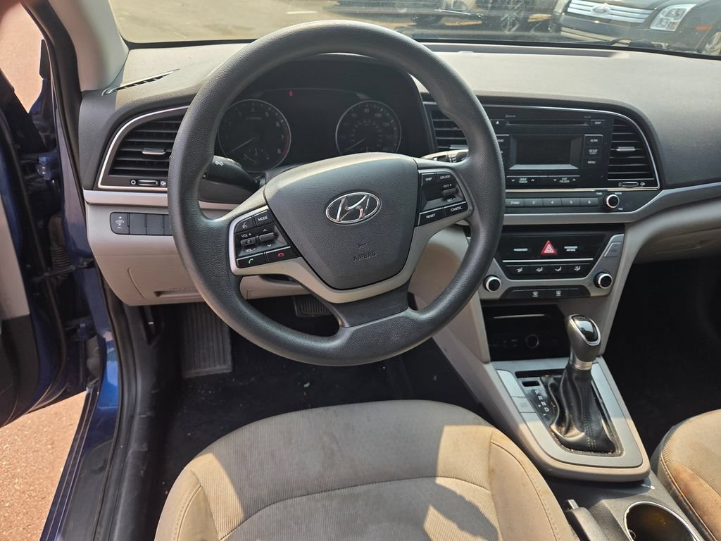 Used 2017 Hyundai Elantra SE FWD image 13