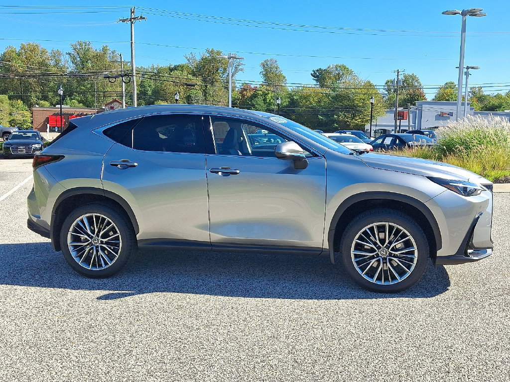 Used 2025 Lexus NX 350h AWD w/ Accessory Package (2T) image 7