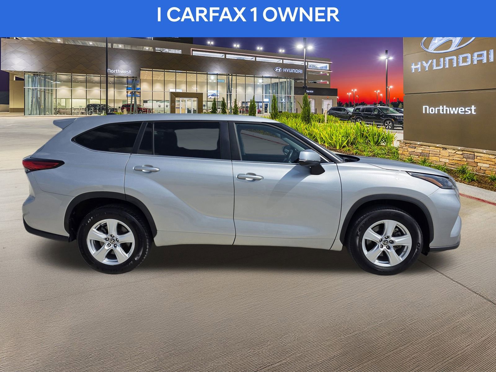 Used 2023 Toyota Highlander L image 6