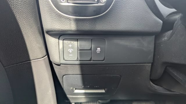 Used 2018 Kia Soul image 32