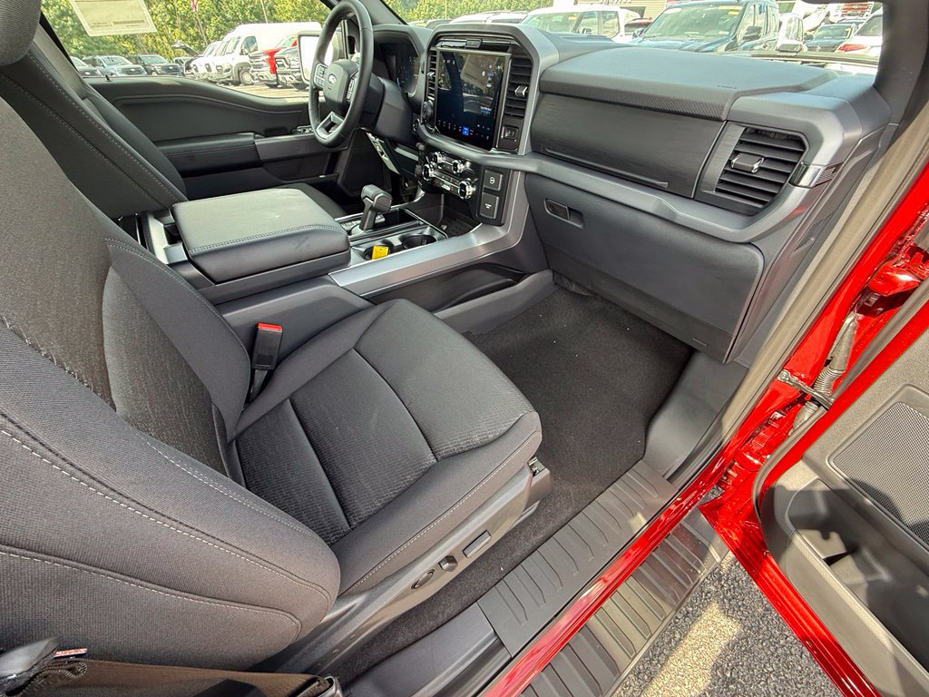 New 2026 Ford F150 XLT w/ Equipment Group 302A MID AWD/4WD image 25