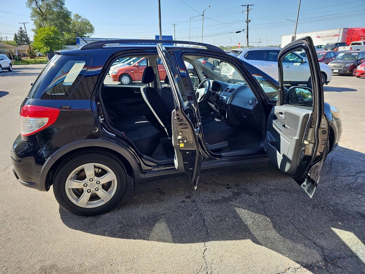 Used 2011 Suzuki SX4 Premium image 28