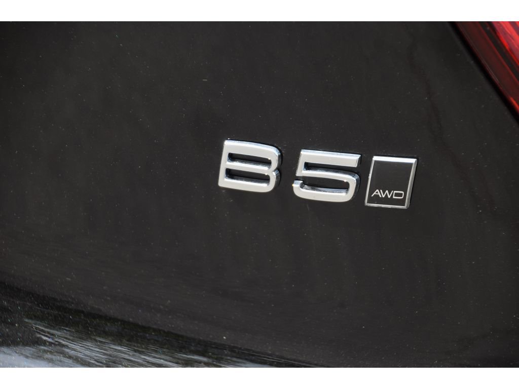 New 2026 Volvo XC40 B5 Core w/ Protection Package Premier AWD/4WD image 26