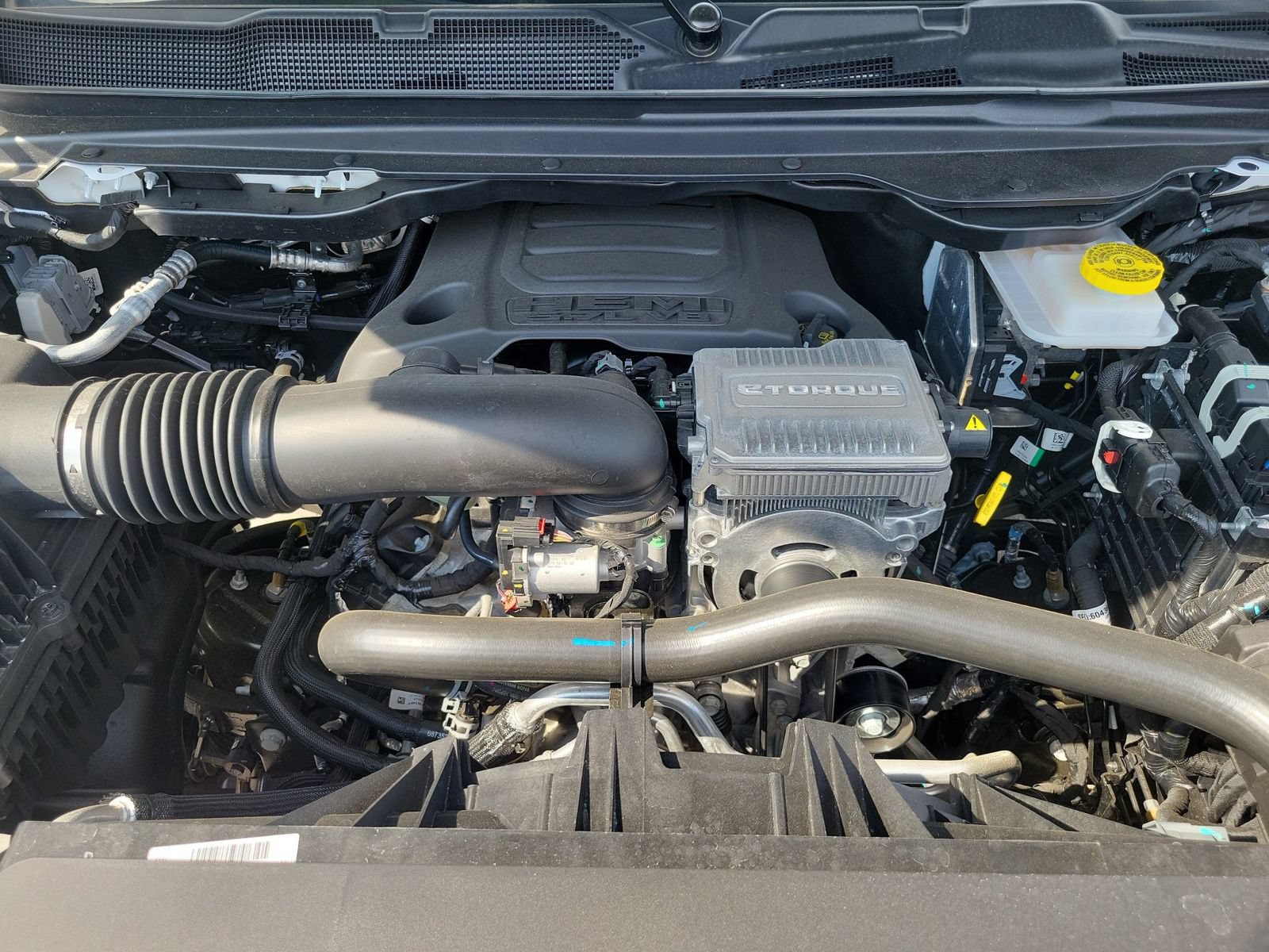New 2026 RAM 1500 Laramie w/ Night Edition AWD/4WD image 40
